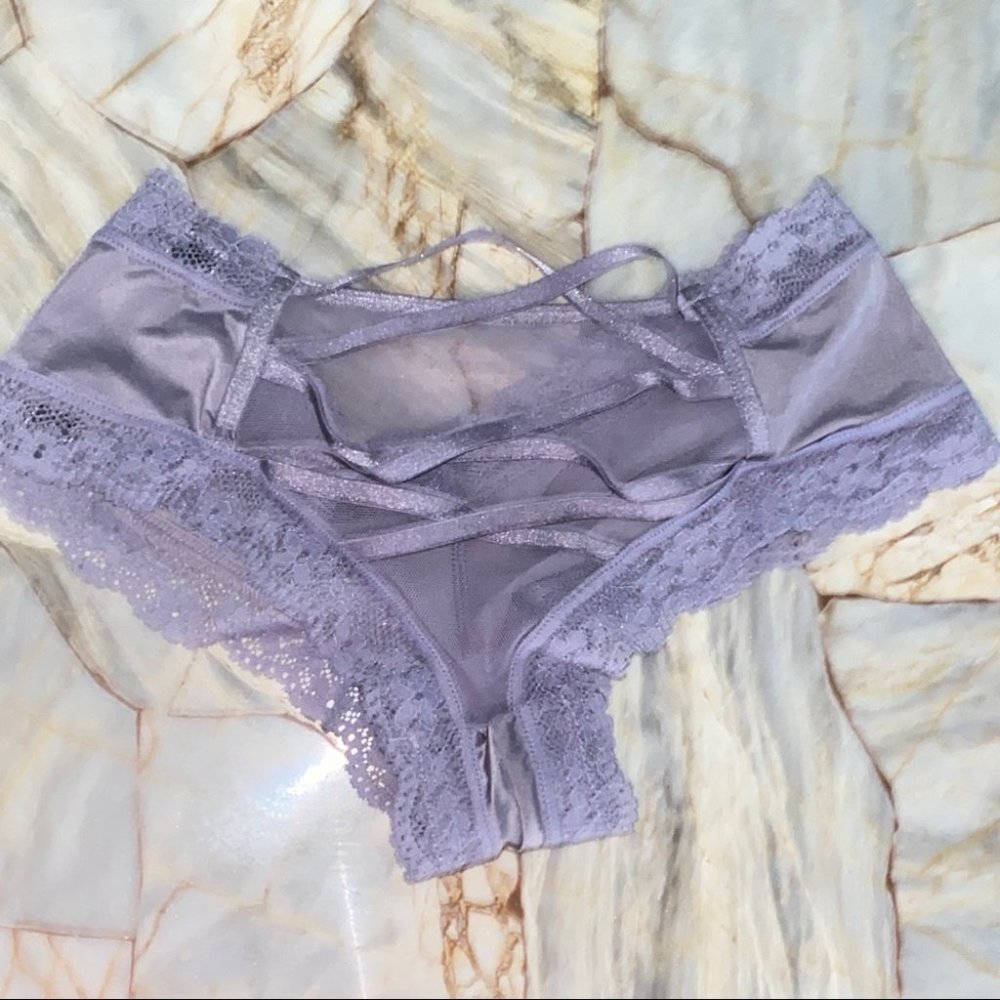New Victoria’s Secret XS Very Sexy Strappy Cheeky Panty Rare‎ Limited Edition XS